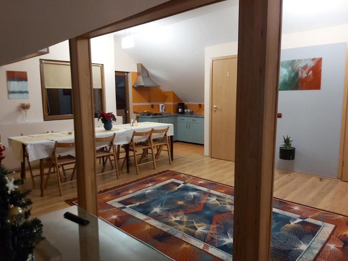 Zoso Home Buşteni Exteriör bild