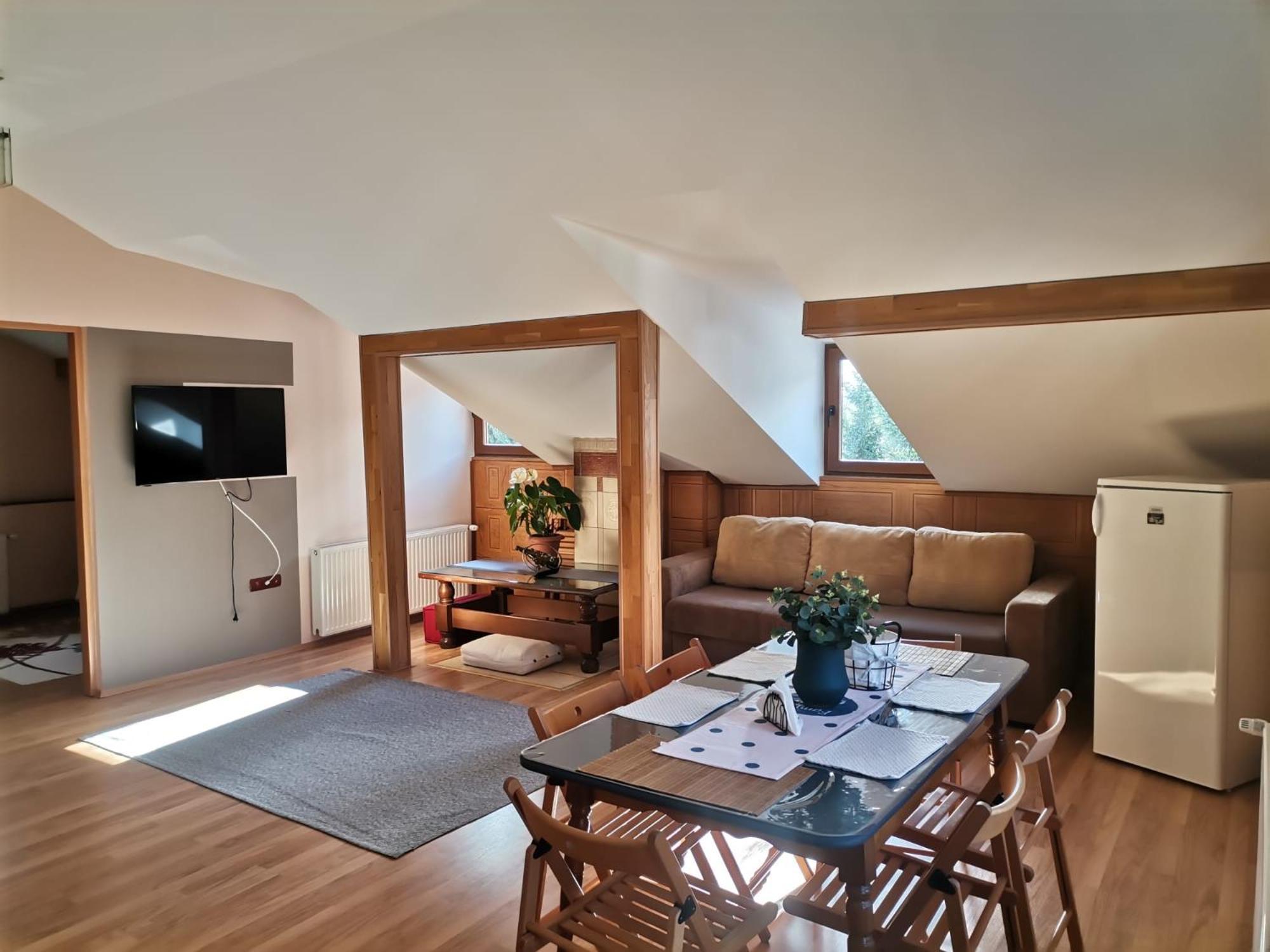 Zoso Home Buşteni Exteriör bild