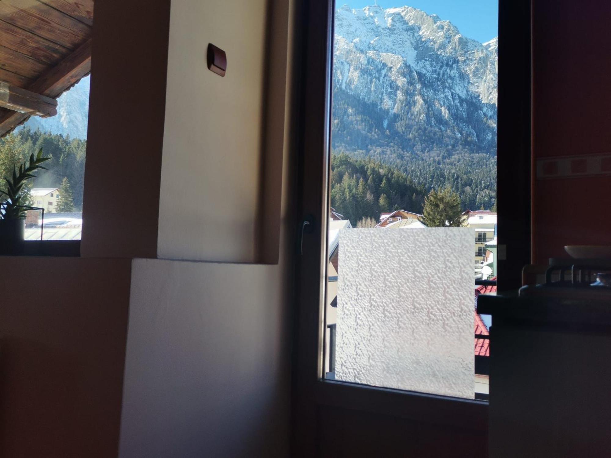 Zoso Home Buşteni Exteriör bild