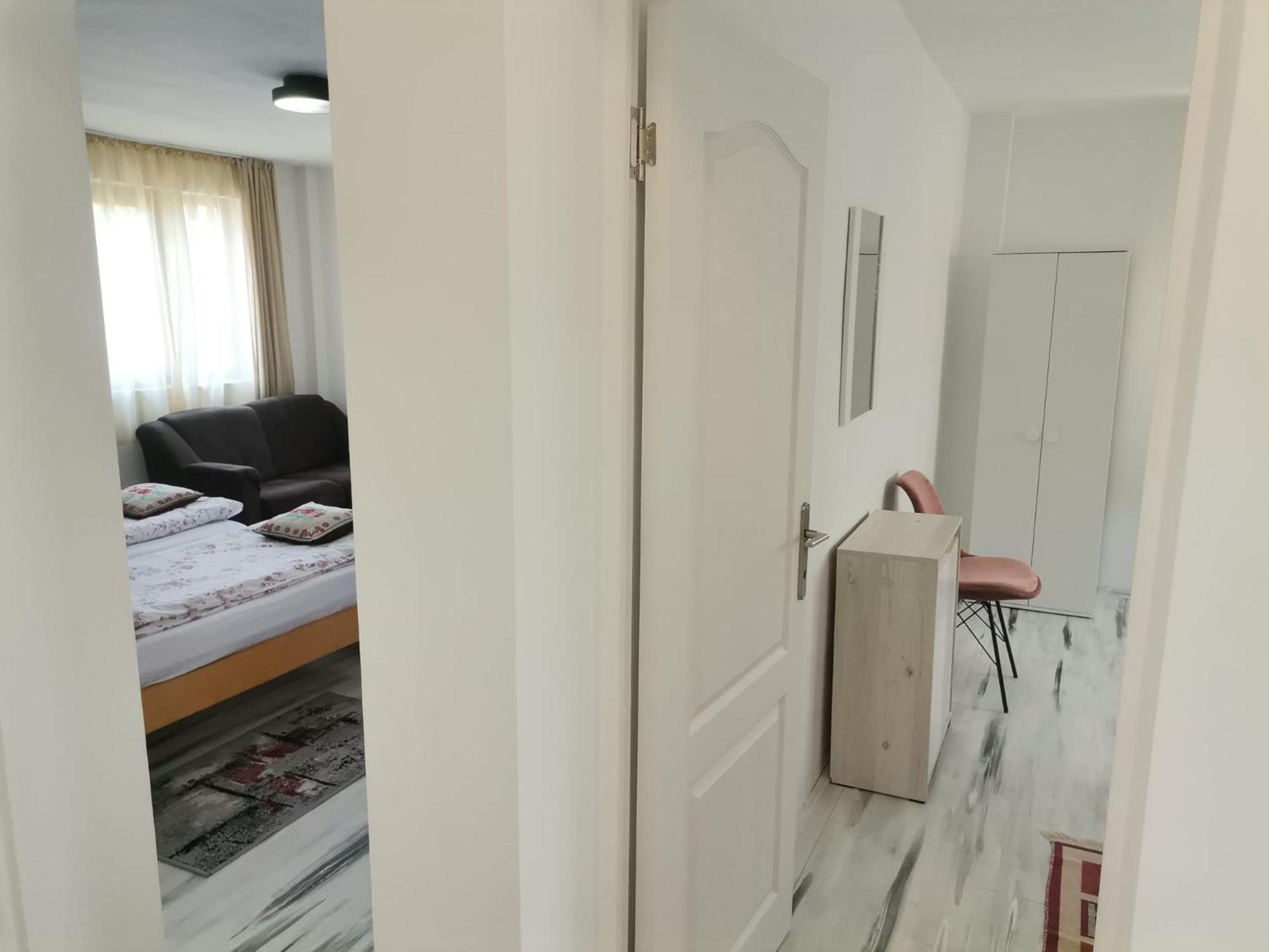 Zoso Home Buşteni Exteriör bild