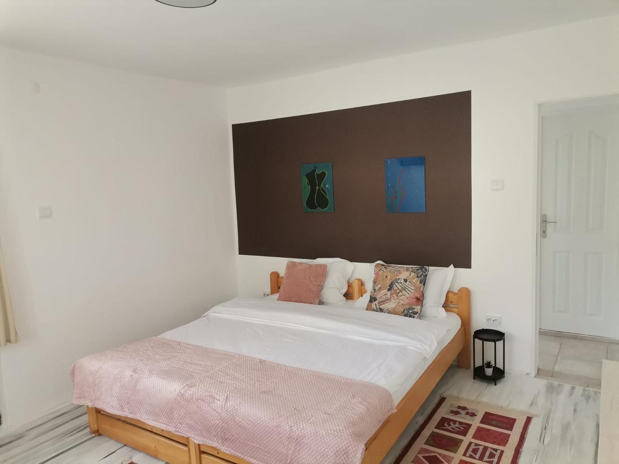 Zoso Home Buşteni Exteriör bild