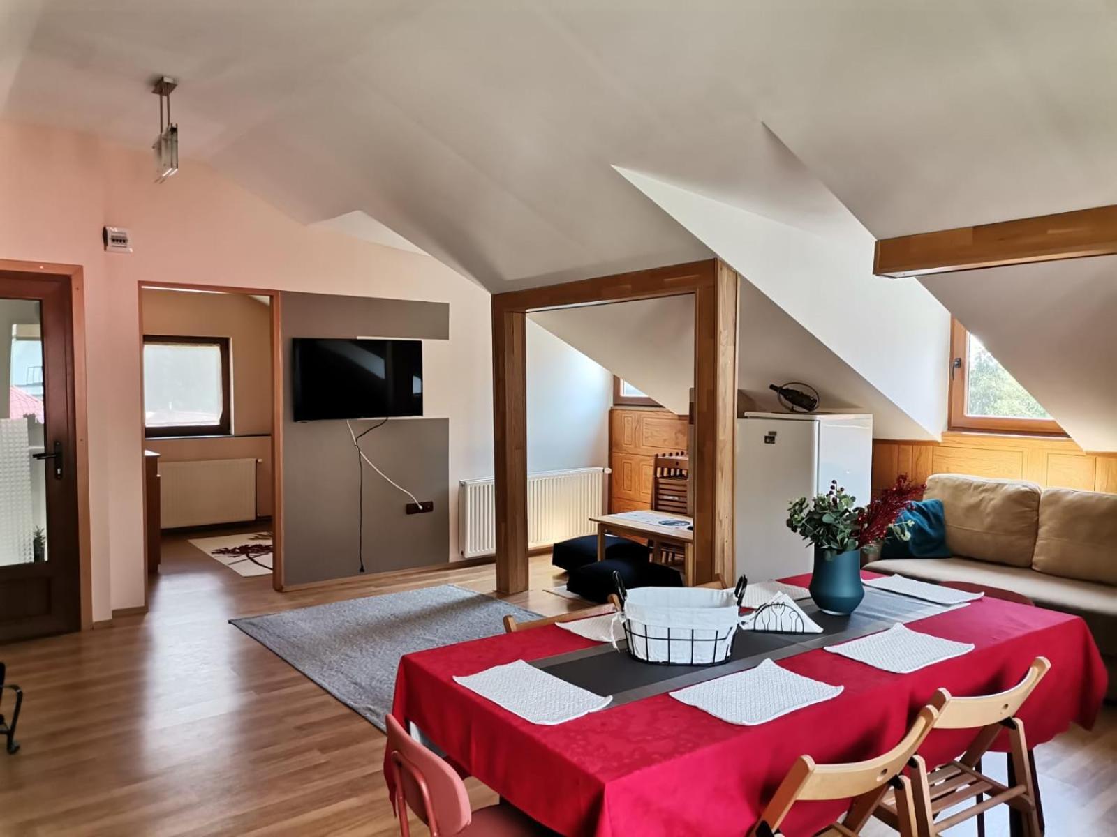Zoso Home Buşteni Exteriör bild